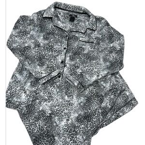 Aria collection soft gray black animal print cozy fleece pajama set size smal